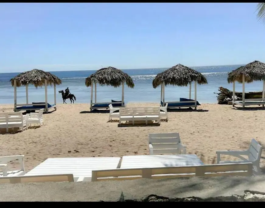 Beautiful Home And Pool Near Beach , Bbq Juan Dolio Metro Country Club 빌라